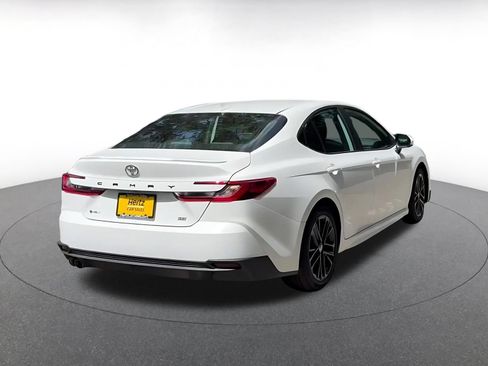 Used 2026 Toyota Camry SE FWD image 12