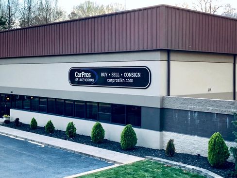 Used 2024 Cadillac Escalade ESV Sport Platinum image 9