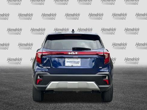 Used 2025 Kia Seltos LX image 6