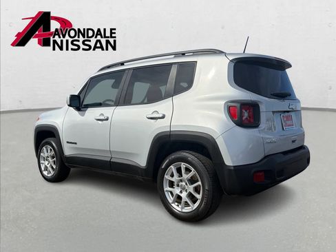 Used 2019 Jeep Renegade Latitude w/ Popular Equipment Group image 4