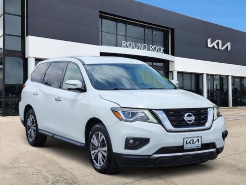 Used 2020 Nissan Pathfinder SL FWD image 3