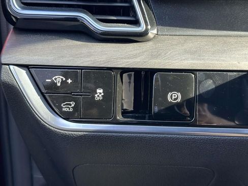 Used 2025 Kia Sportage X-Line w/ Premium Package AWD/4WD image 24