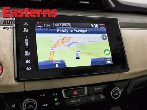Used 2018 Honda Clarity Touring image 18