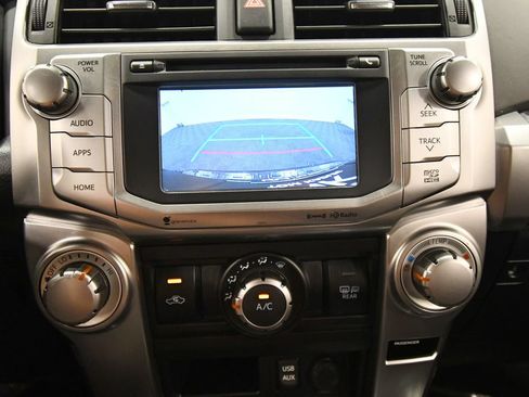 Used 2019 Toyota 4Runner SR5 AWD/4WD image 24