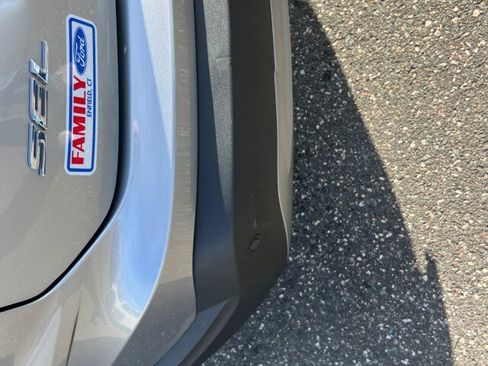 Used 2021 Ford Edge SEL w/ Convenience Package image 29