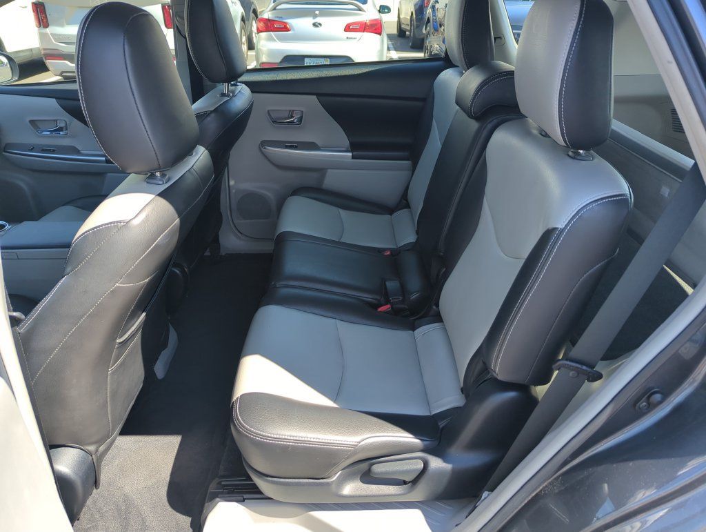 Used 2017 Toyota Prius V Two w/ Carpet Mat Package FWD image 28