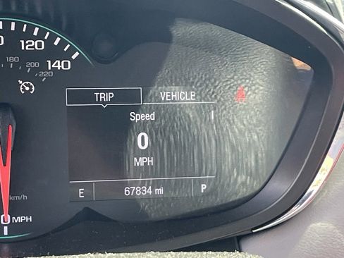 Used 2019 Chevrolet Trax LT w/ LT Convenience Package image 8