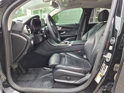 Used 2017 Mercedes-Benz GLC 300 4MATIC Coupe image 15