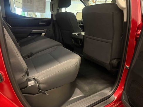 Used 2022 Toyota Tundra SR5 w/ SR5 Convenience Package image 25