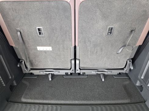 New 2025 Volkswagen ID. Buzz Pro S image 20