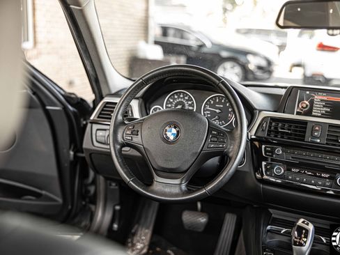 Used 2017 BMW 320i xDrive Sedan image 38