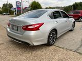 Used 2016 Nissan Altima 2.5 SV w/ Convenience Package image 3