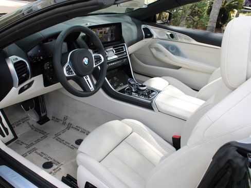 Used 2026 BMW M850i xDrive Convertible image 18