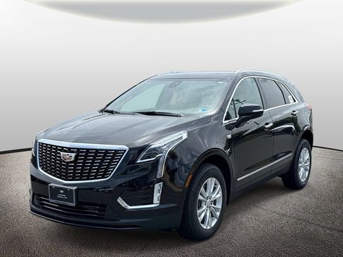 New 2026 Cadillac XT5 Luxury w/ LPO, Floor Liner Package AWD/4WD image 5