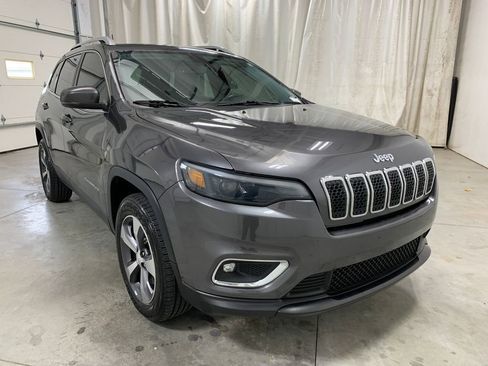 Used 2019 Jeep Cherokee Limited AWD/4WD image 14
