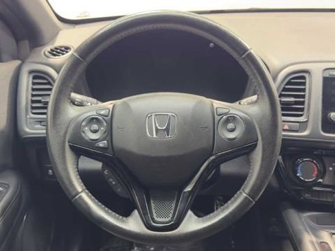 Used 2022 Honda HR-V Sport image 17