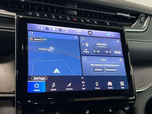 Used 2023 Jeep Grand Cherokee L Limited image 29