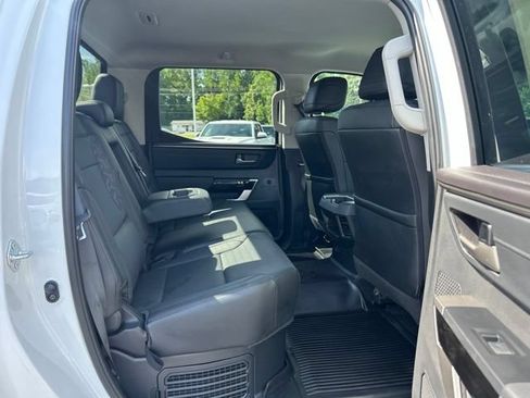 Used 2024 Toyota Tundra Limited AWD/4WD image 19