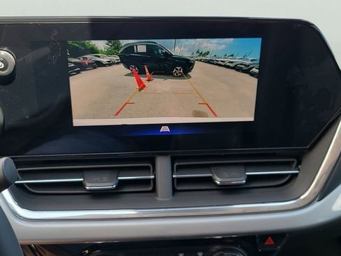 New 2026 Chevrolet Trax LT w/ Driver Confidence Package image 32