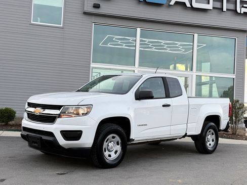 Used 2017 Chevrolet Colorado W/T w/ WT Convenience Package RWD image 6