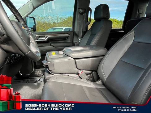 Used 2024 Chevrolet Silverado 2500 LTZ image 10