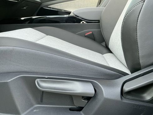 New 2026 Volkswagen ID.4 Pro image 23