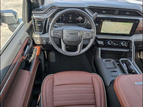 New 2026 GMC Sierra 2500 Denali Ultimate AWD/4WD image 10