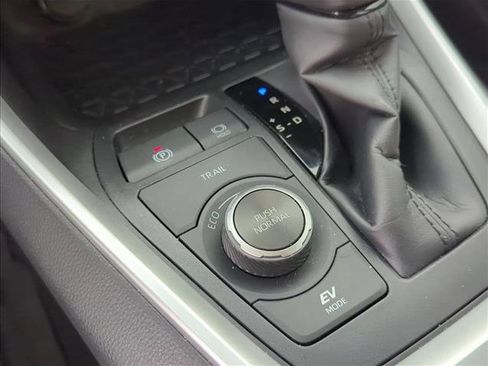 Certified 2023 Toyota RAV4 XLE Premium AWD/4WD image 21