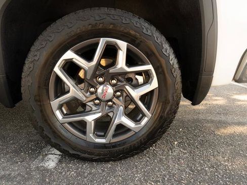 Used 2023 GMC Sierra 1500 SLT w/ SLT Premium Package image 44