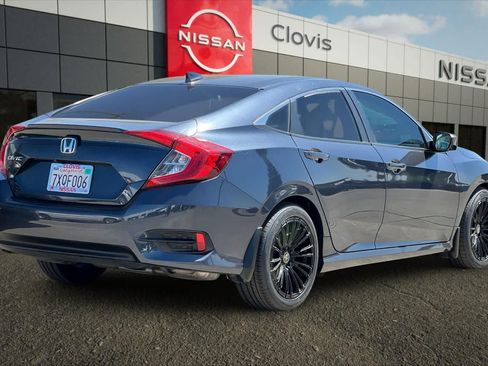 Used 2016 Honda Civic EX-T image 3