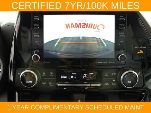 Used 2022 Toyota Highlander XLE AWD/4WD image 27