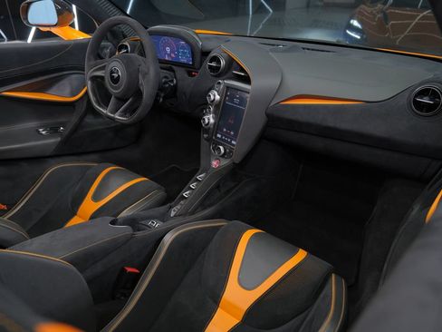 Used 2020 McLaren 720S Spider RWD image 38