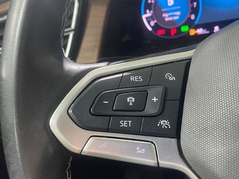 Used 2024 Volkswagen Atlas SE AWD/4WD image 22