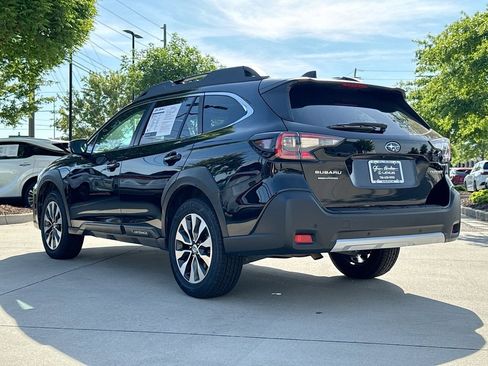 Used 2023 Subaru Outback Limited AWD/4WD image 6