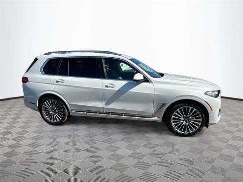 Used 2021 BMW X7 xDrive40i w/ Premium Package image 5