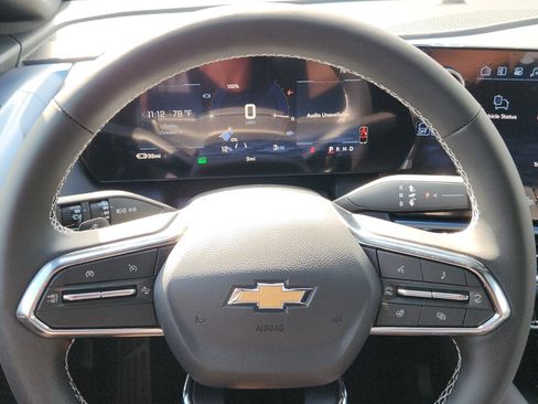 New 2026 Chevrolet Equinox EV LT image 14