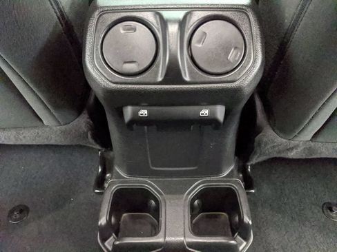 Used 2022 Jeep Wrangler Unlimited Sport AWD/4WD image 17