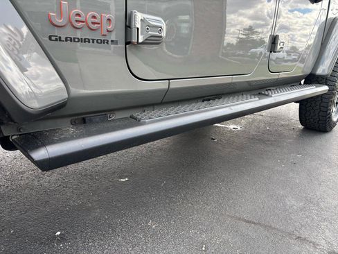 Used 2023 Jeep Gladiator Mojave w/ Cold Weather Group AWD/4WD image 34