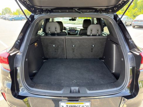 Used 2021 Chevrolet TrailBlazer RS w/ Convenience Package AWD/4WD image 29