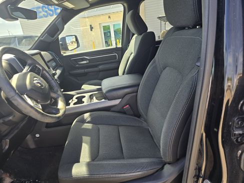 Used 2019 RAM 1500 Big Horn image 11