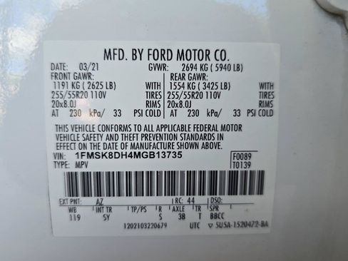 Used 2021 Ford Explorer XLT w/ Equipment Group 202A AWD/4WD image 31