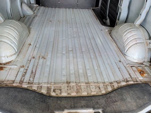 Used 2007 Chevrolet Express 1500 RWD image 26