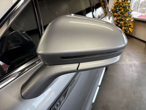 Used 2022 Lincoln Nautilus Reserve w/ Luxury Package image 19