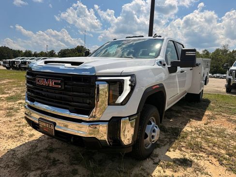 New 2026 GMC Sierra 3500 Pro w/ Convenience Package AWD/4WD image 1