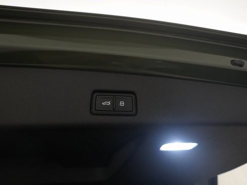 Used 2025 Audi Q5 Premium Plus w/ Premium Plus AWD/4WD image 15