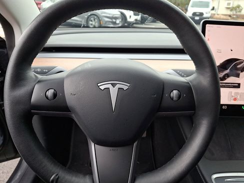 Used 2022 Tesla Model 3 Long Range image 21