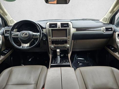 Used 2021 Lexus GX 460 w/ Accessory Package AWD/4WD image 15