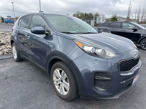 Used 2018 Kia Sportage LX image 3