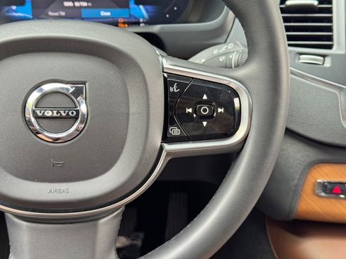 Used 2023 Volvo XC90 T8 Core AWD/4WD image 23
