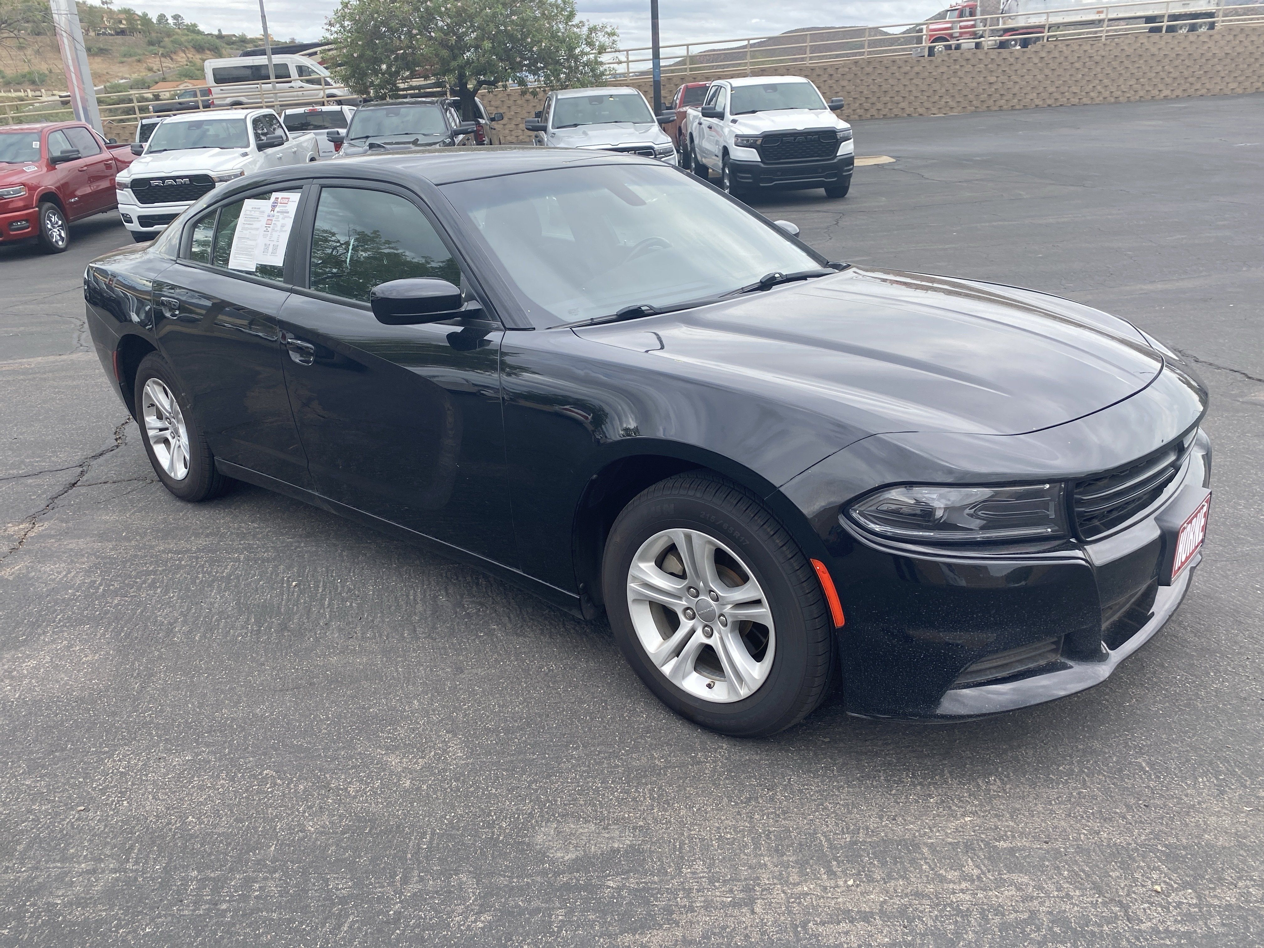 Used 2023 Dodge Charger SXT RWD image 5